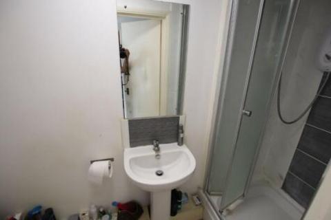 1 bedroom flat for sale, London, SE13