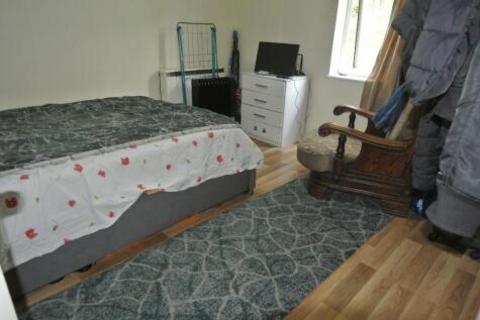2 bedroom flat for sale, London, SE13