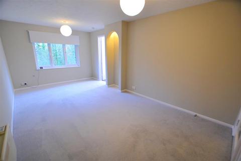 undefined, Tudor Close, Hatfield