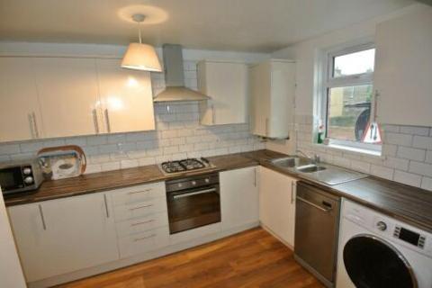 2 bedroom flat for sale, London, SE6