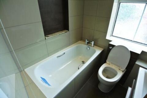 1 bedroom flat for sale, Ladywell Road, London, SE13