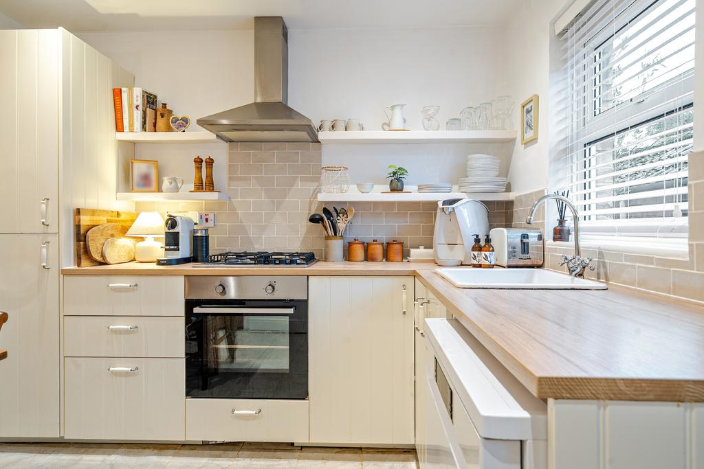 Kitchen / Breakfast Room