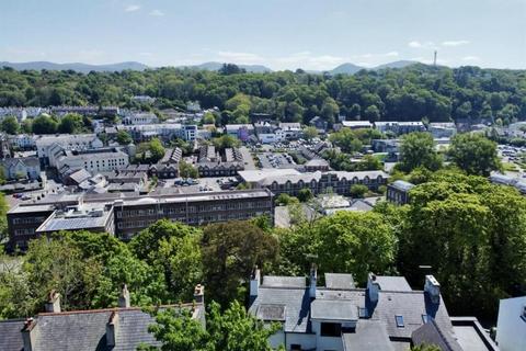 undefined, The Crescent, Bangor LL57