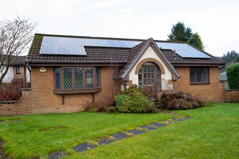 undefined, Victoria Gardens, Kilmacolm