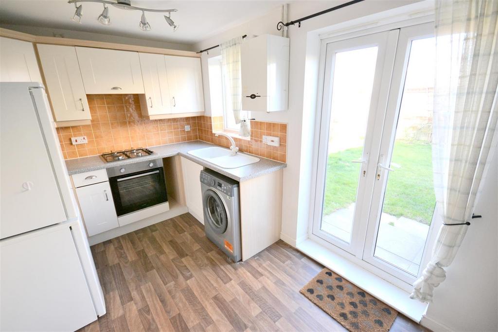 3 Pinewood Cl Kitchen.jpg