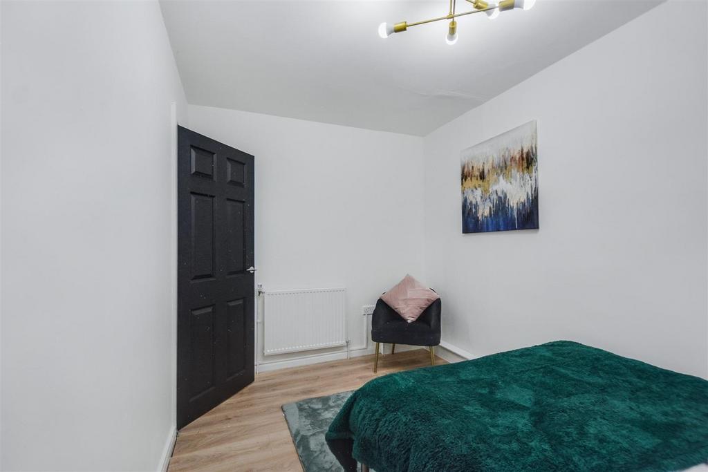 Bedroom 2 3.jpeg