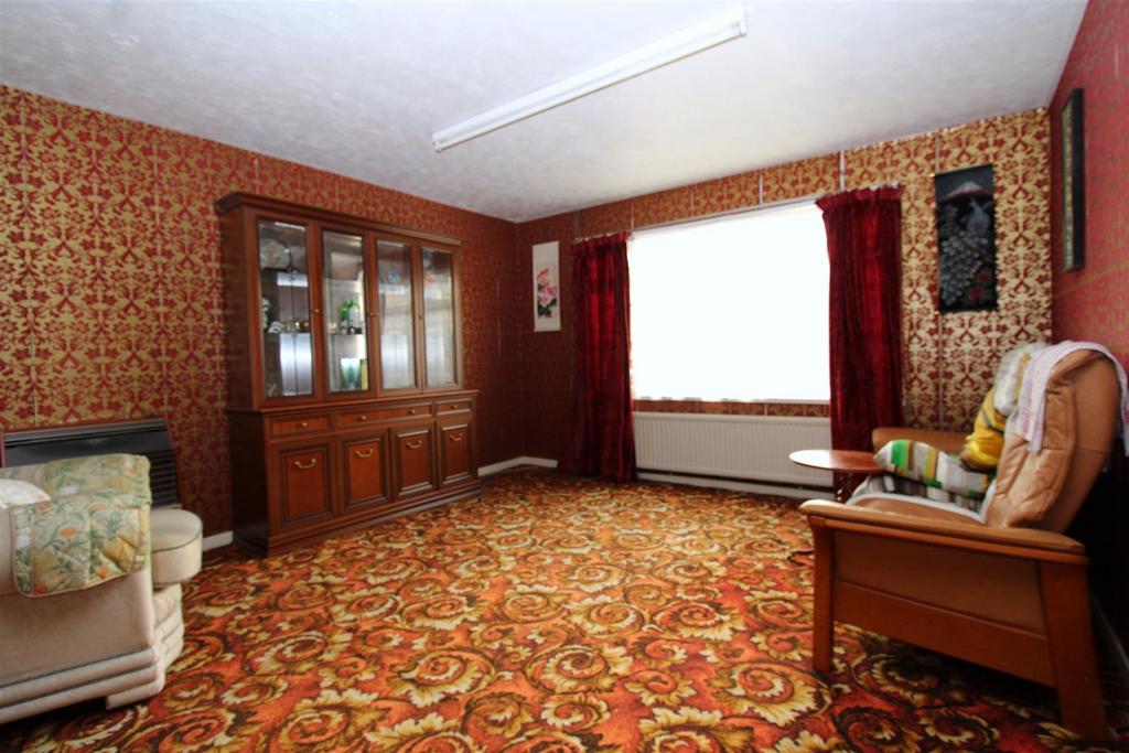 Lounge.JPG