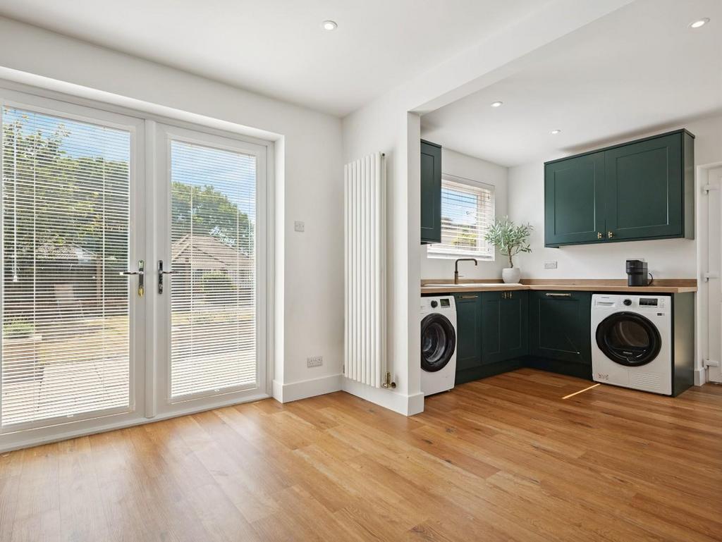 Jpeg-optimizer P1448405.jpg