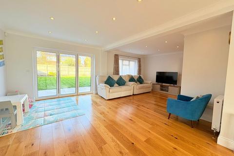 undefined, Woodfield Drive, Hemel Hempstead, HP3