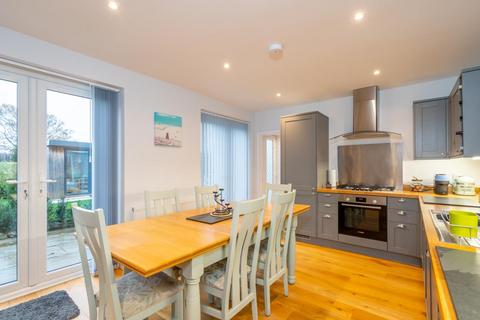 3 bedroom chalet for sale, Carlton Avenue, Rose Green, Bognor Regis