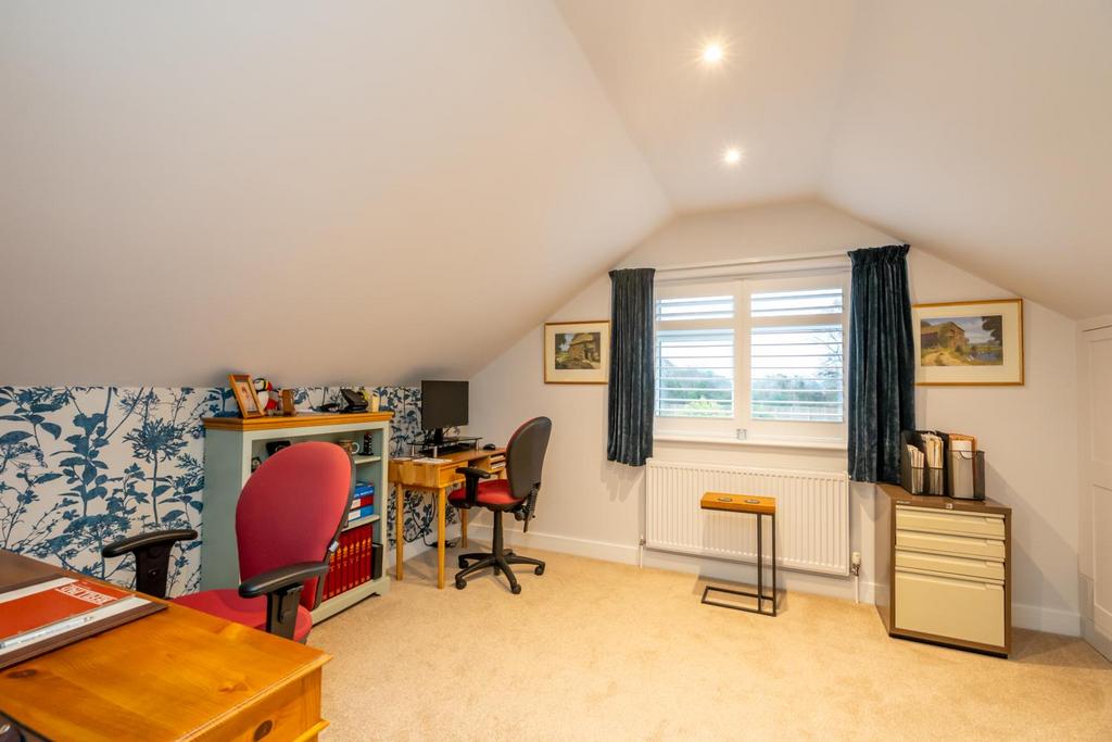 Bedroom 2.jpg
