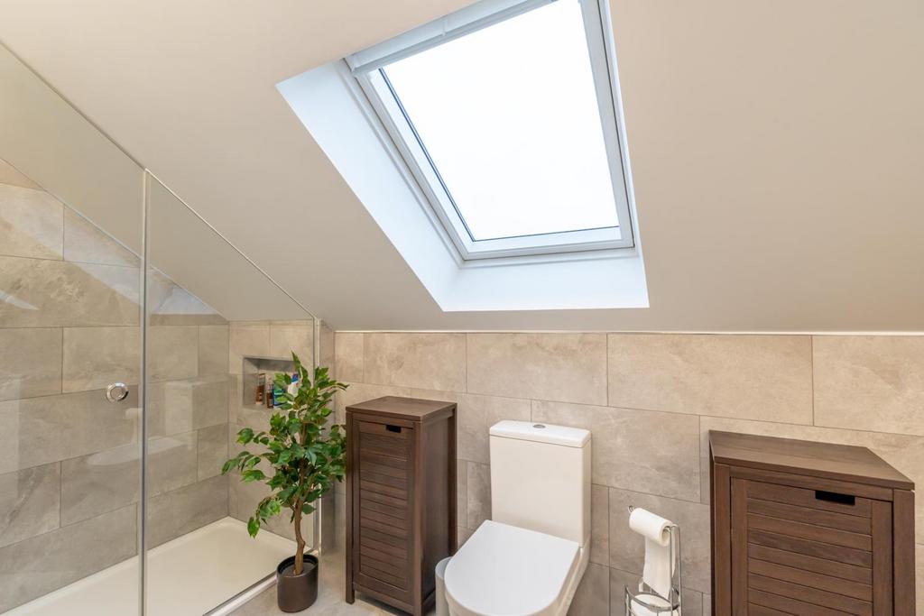 Shower Room.jpg