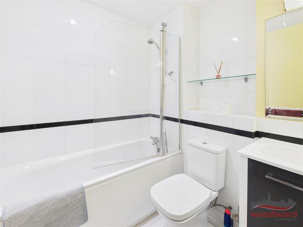 CAM05267 G0-PR0162-STILL013.jpg