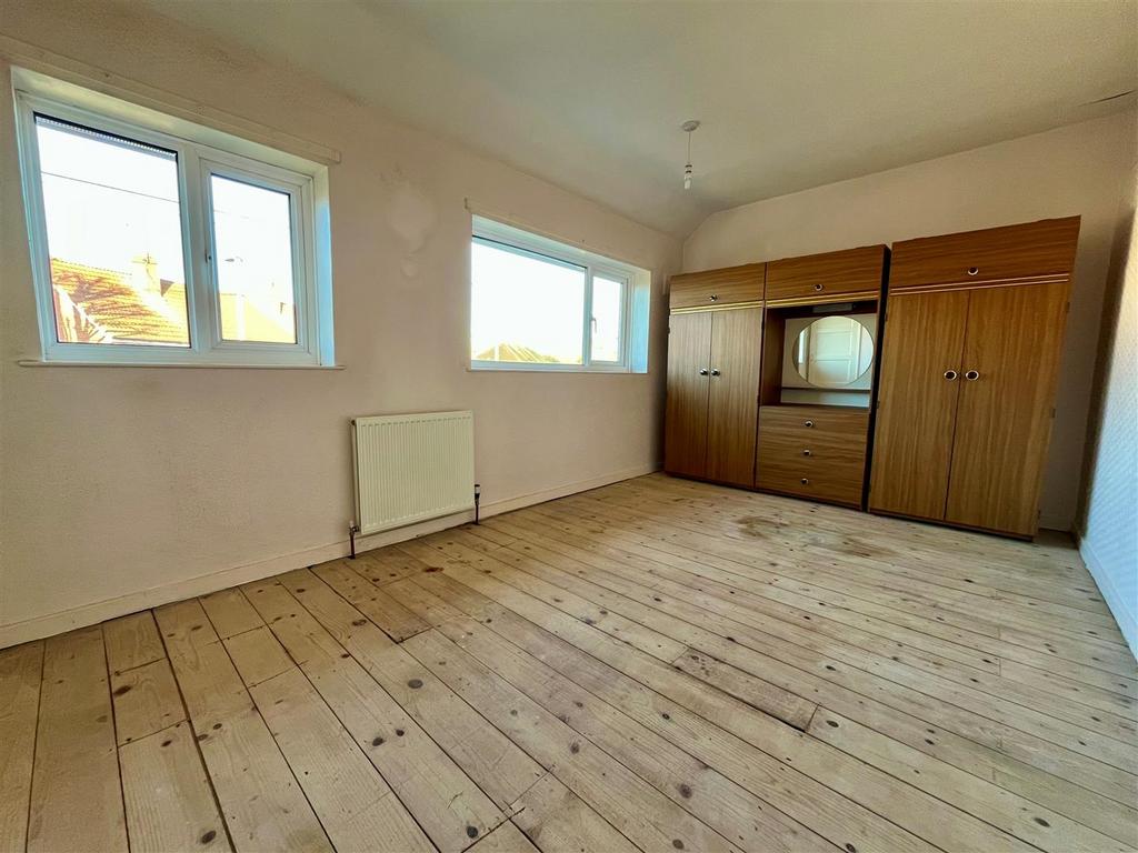 Bedroom One.jpg