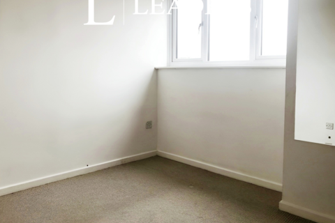 undefined, Byfield Rise, WR5