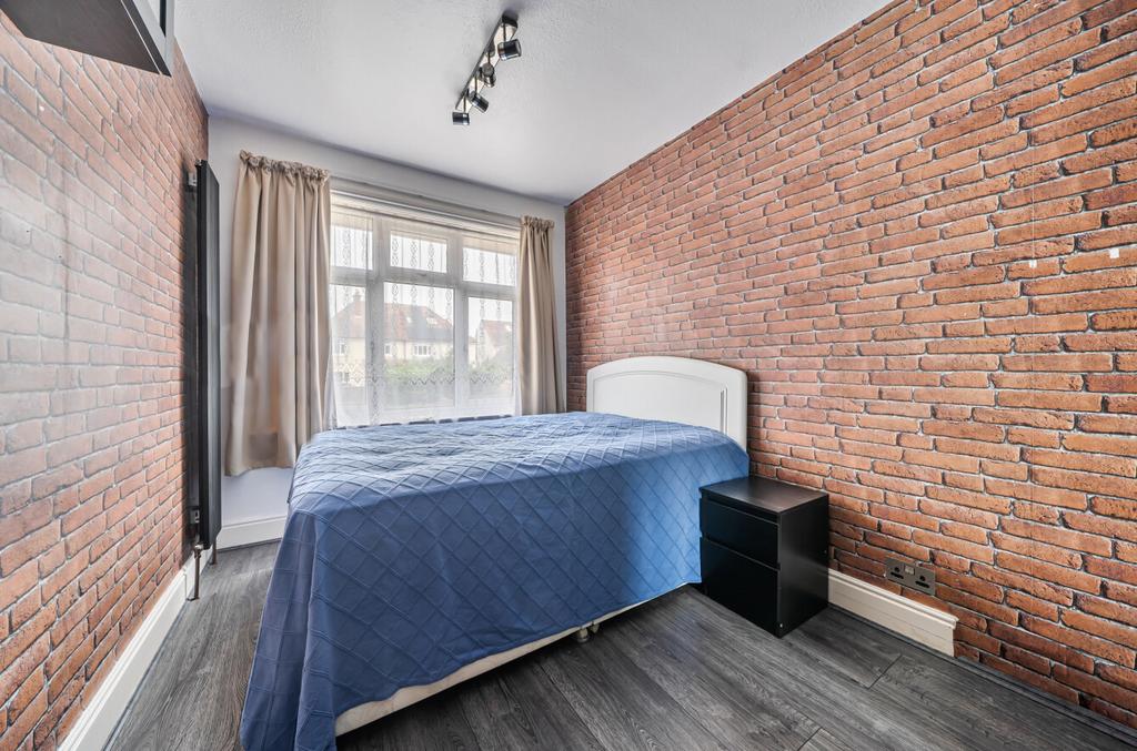 1387292-13-6932f0...