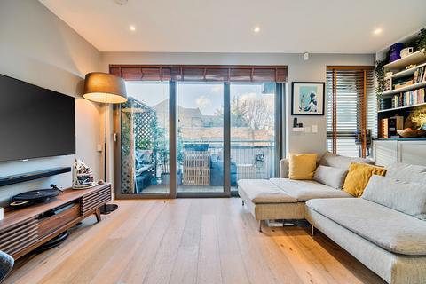 undefined, Corbetts Lane, London, SE16