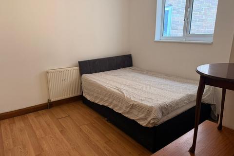 undefined, Queensway, Bletchley MK2