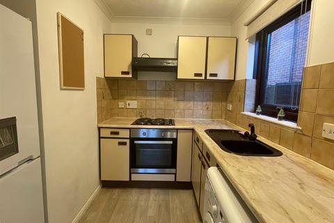 undefined, Oak Avenue, Ickenham