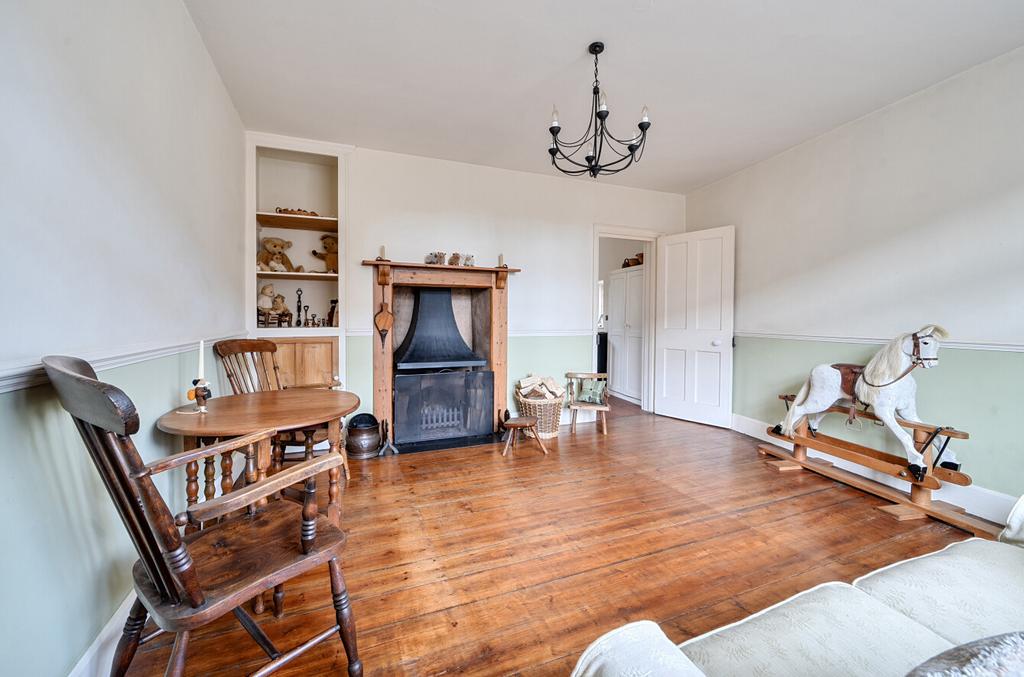 1363787-16-692eeb...