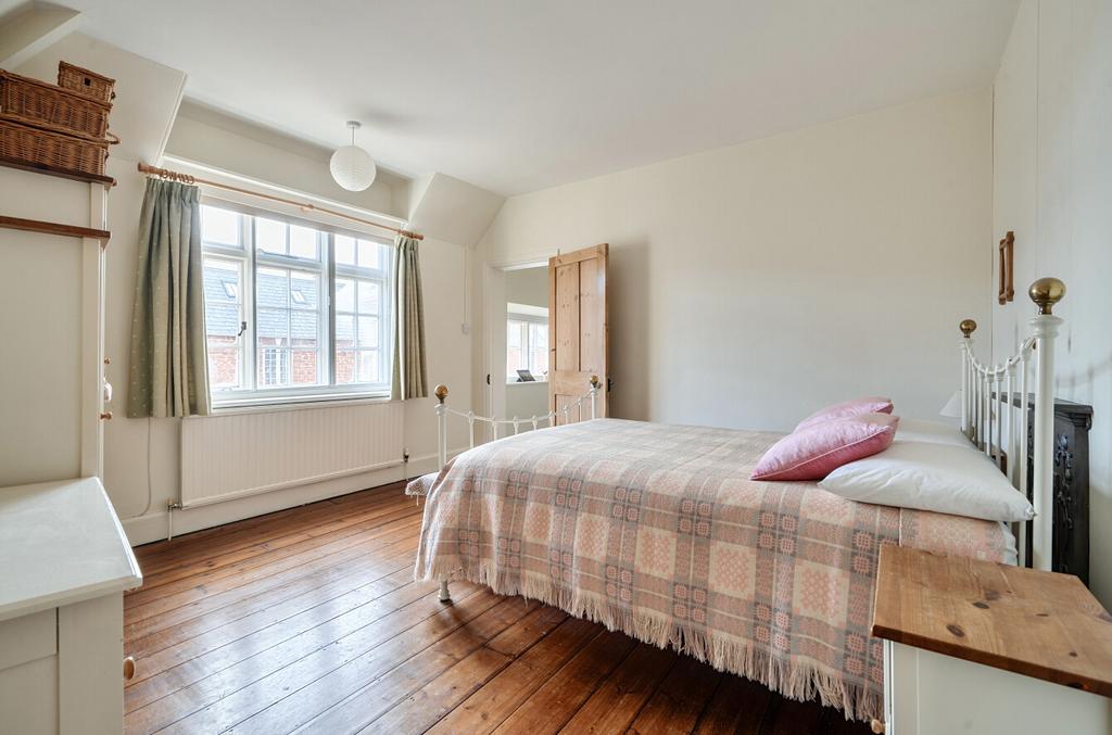 1363787-17-692eec...