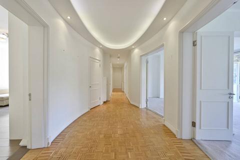 3 bedroom flat to rent, Heath Rise, Putney, London, SW15