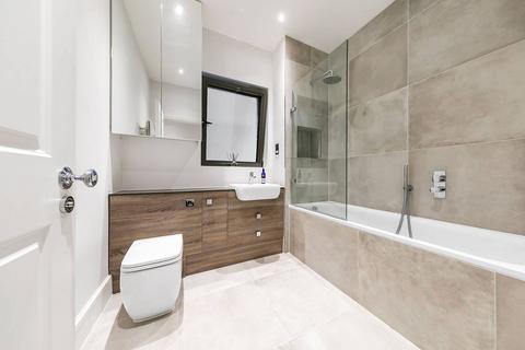 2 bedroom maisonette to rent, Pirbright Road, Southfields, London, SW18