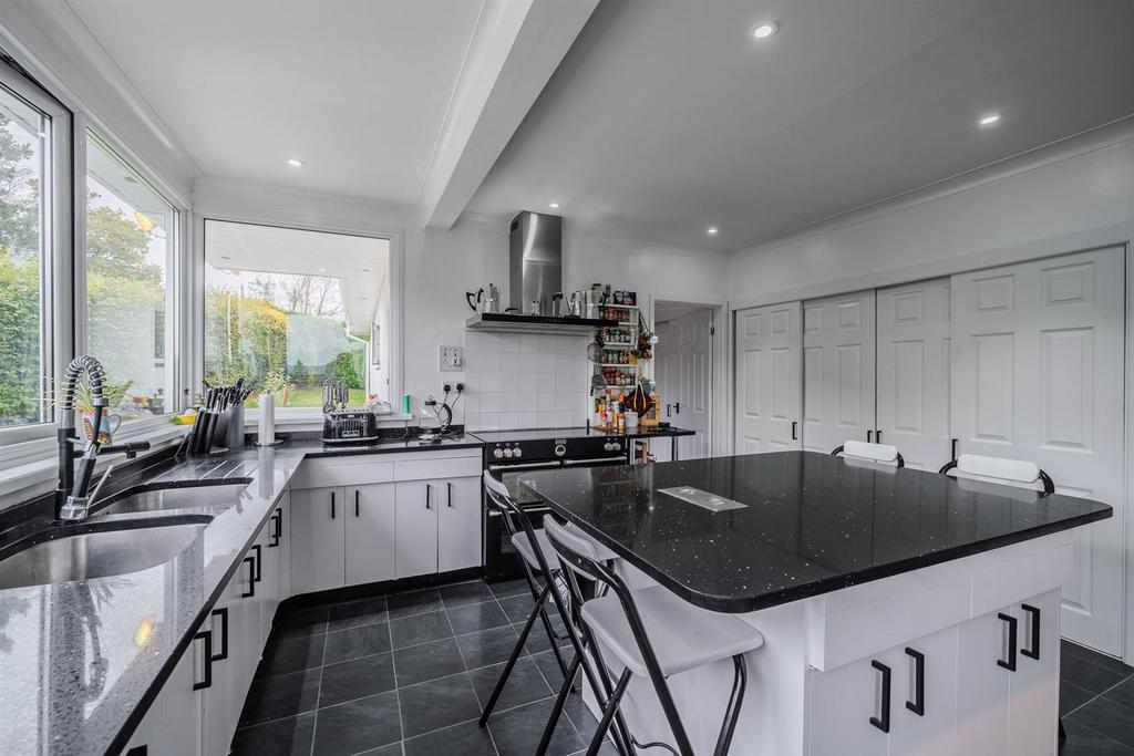 1 Parc Close-39.jpg