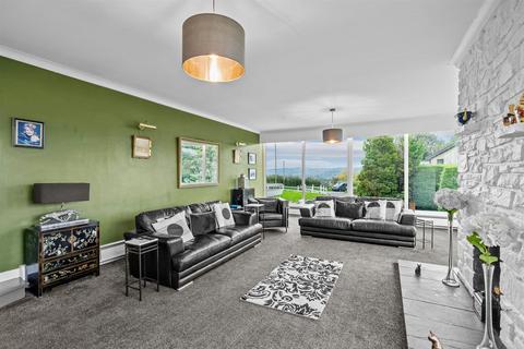 undefined, Parc Close, Usk NP15