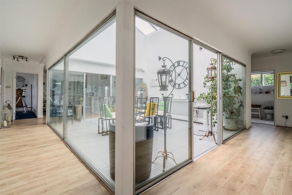 1 Parc Close-32.jpg