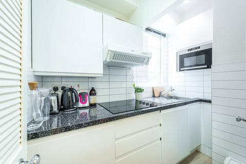 undefined, Sloane Avenue, Chelsea, London, SW3
