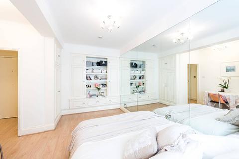 Studio for sale, Sloane Avenue, Chelsea, London, SW3