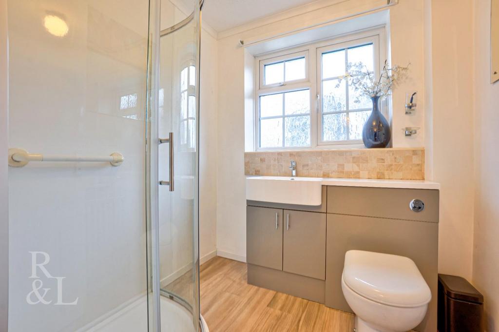 10 Trinity Court (10).jpg