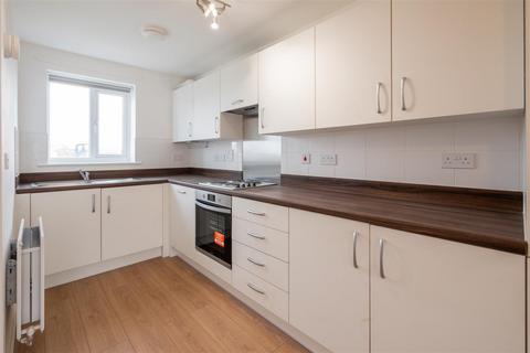 2 bedroom terraced house to rent, Watson Drive, Grimsby, DN33