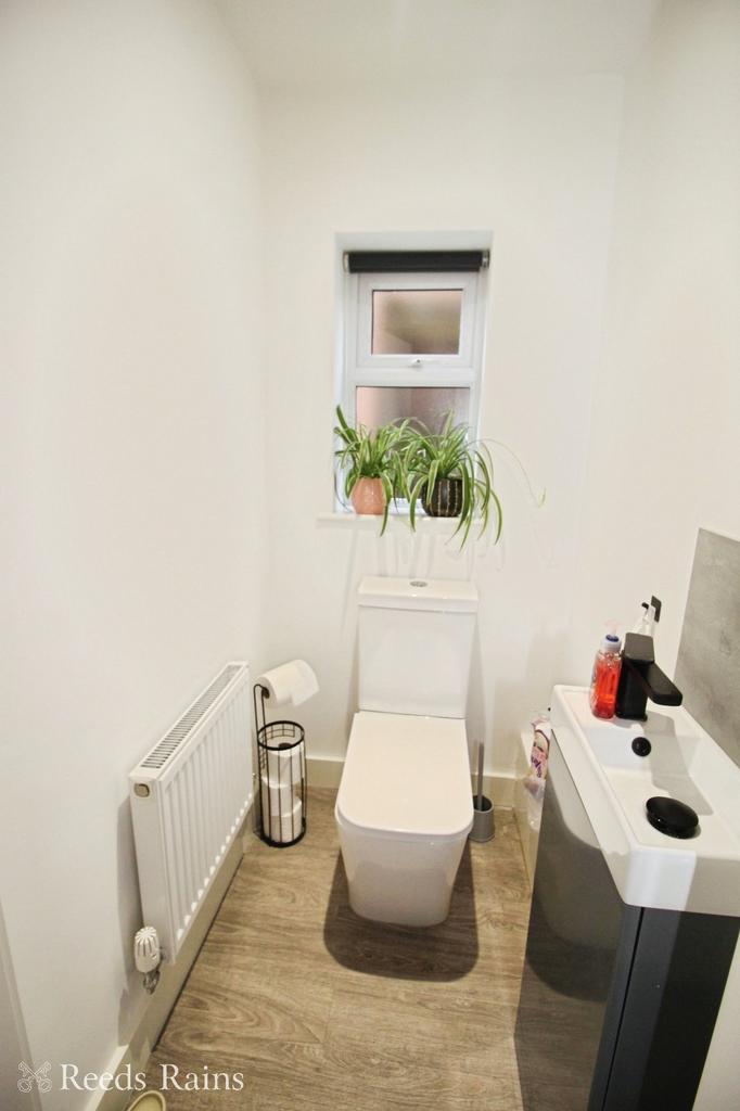 Ground Floor Wc