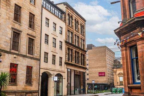 Virginia Street Flat 2/1, Merchant City, Glasgow , G1 1TS