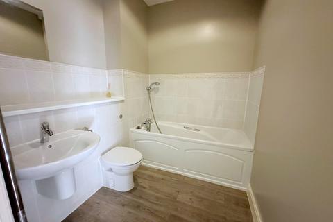 2 bedroom apartment to rent, Paradise Walk, Bexhill On Sea, TN40