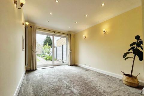 3 bedroom semi-detached house for sale, Burroway Road, Langley SL3