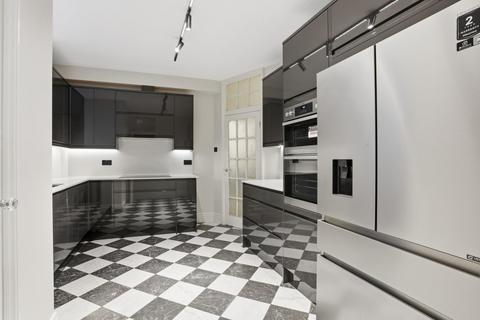 4 bedroom apartment to rent, Warwick Gardens, London W14