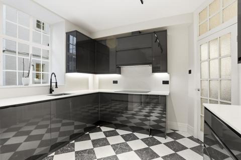 4 bedroom apartment to rent, Warwick Gardens, London W14