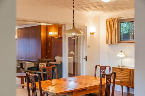 undefined, Timeless Five Bedroom Property with Annexe in Norwich