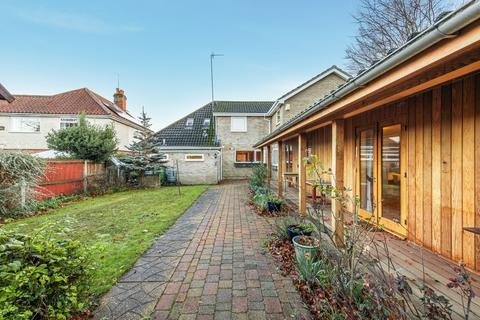undefined, Timeless Five Bedroom Property with Annexe in Norwich