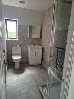 undefined, Carshalton Road, Sutton SM1