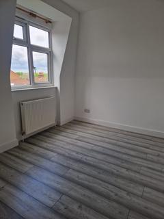 undefined, Carshalton Road, Sutton SM1