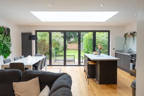 undefined, South Knighton Road, Leicester, LE2 3LP