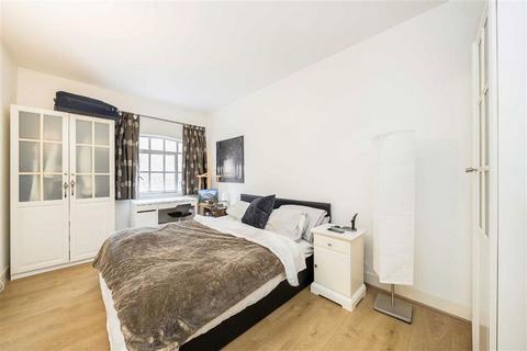 undefined, Wapping High Street, London E1W