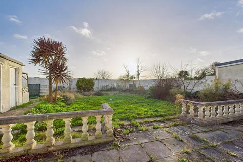3 bedroom detached bungalow for sale, Fulmar Road, Porthcawl CF36