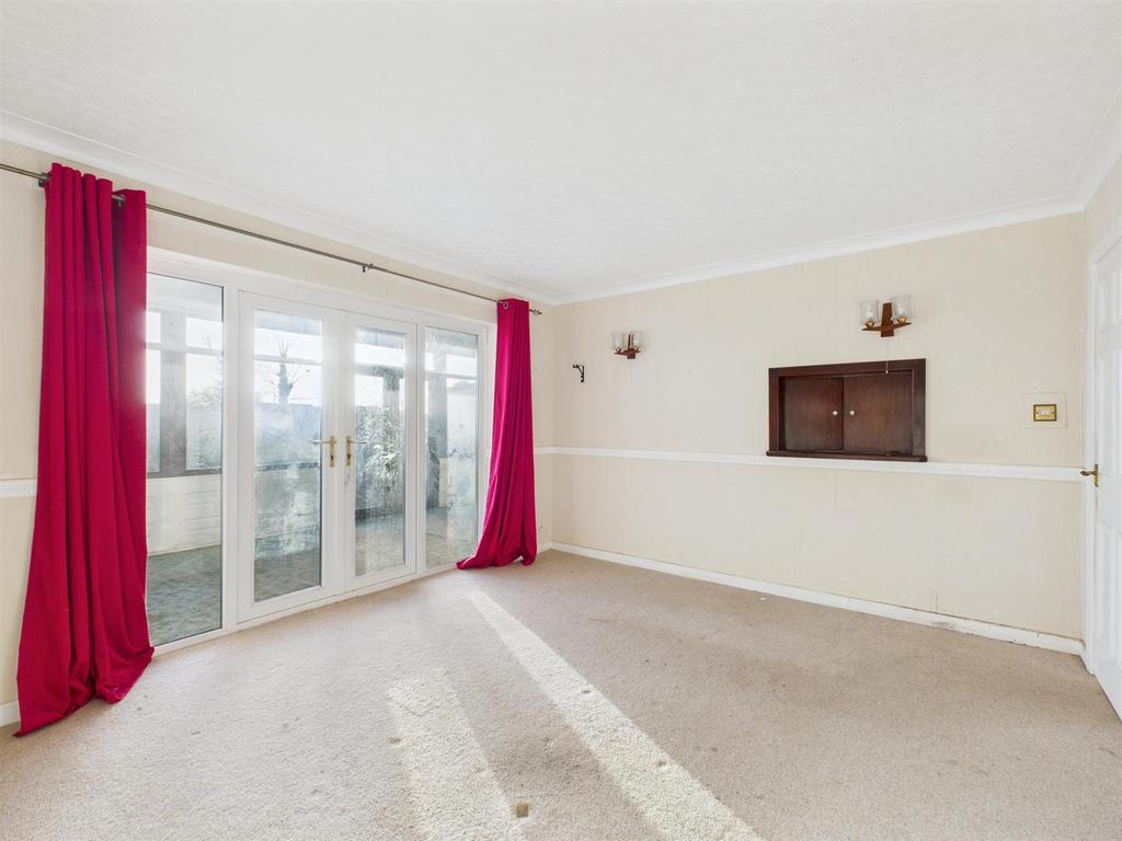 CAM02295 G0-PR0361-STILL016.jpg