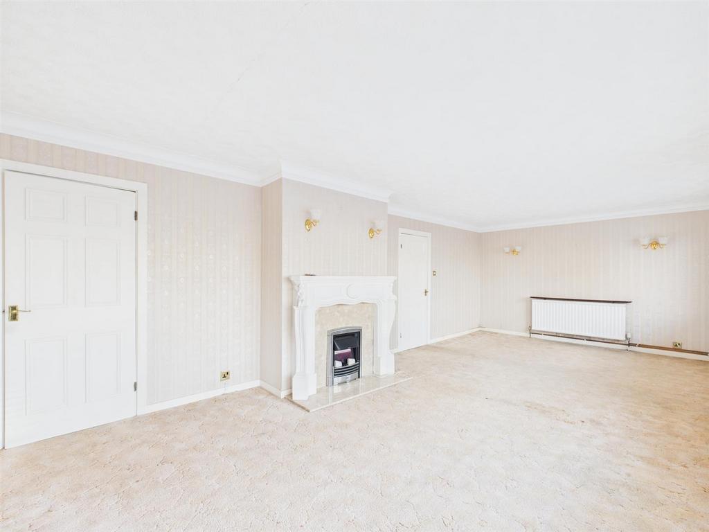 CAM02295 G0-PR0361-STILL006.jpg