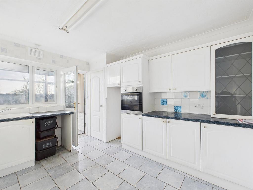 CAM02295 G0-PR0361-STILL010.jpg